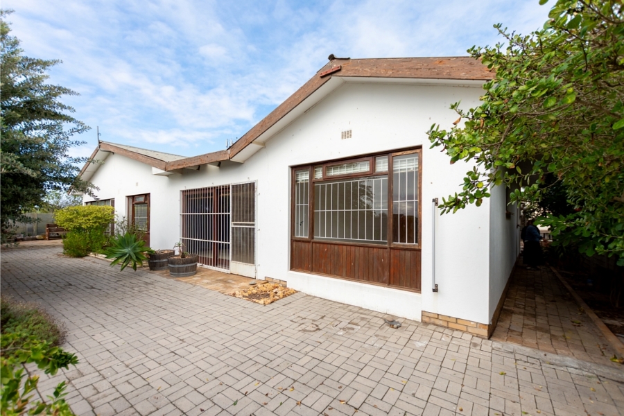To Let 4 Bedroom Property for Rent in Dwarskersbos Western Cape